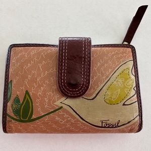 Fossil Bifold Wallet. 5”x3.5”.
